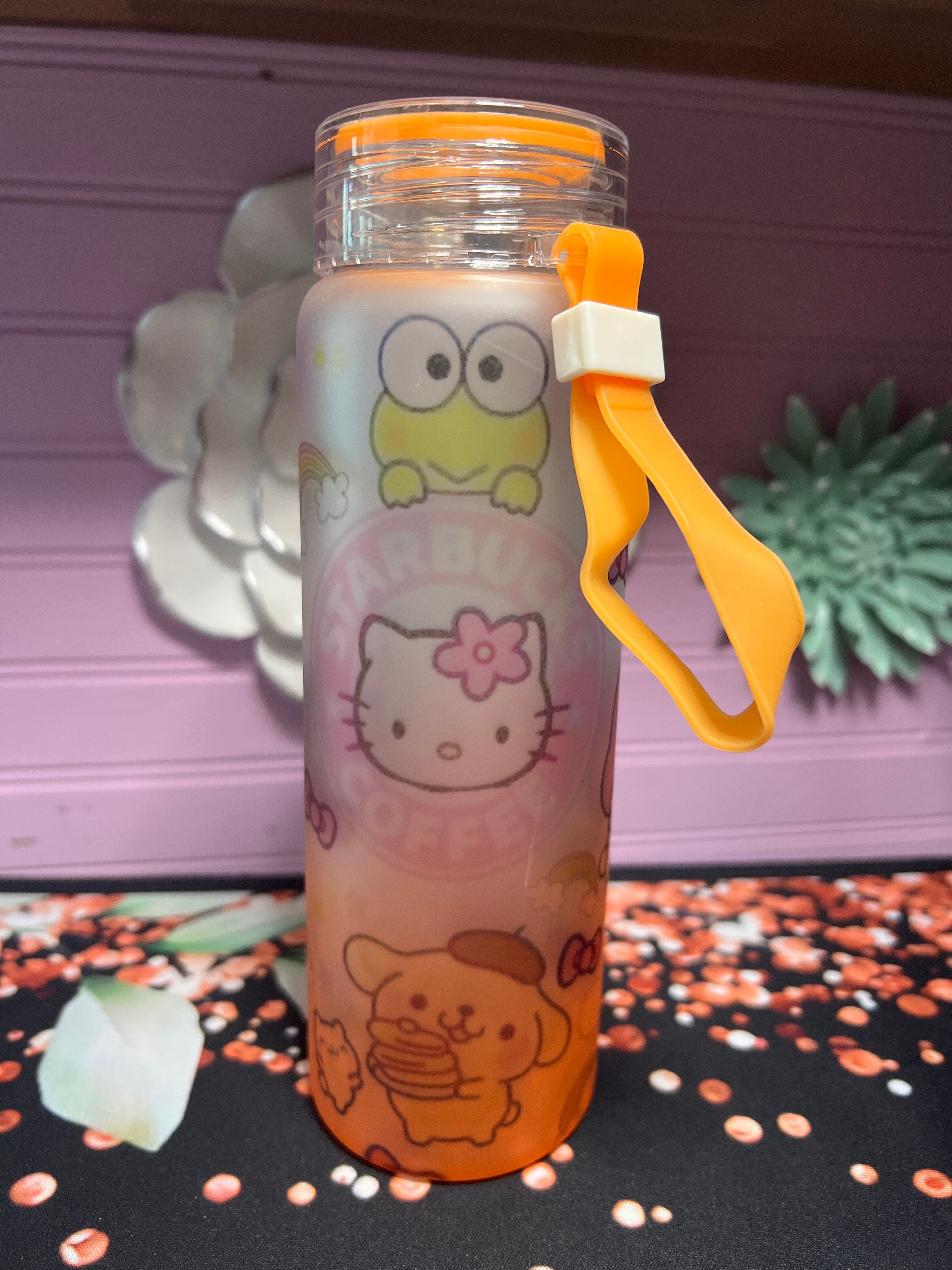 Hello kitty y sus amigos frosted glass cup 17 oz