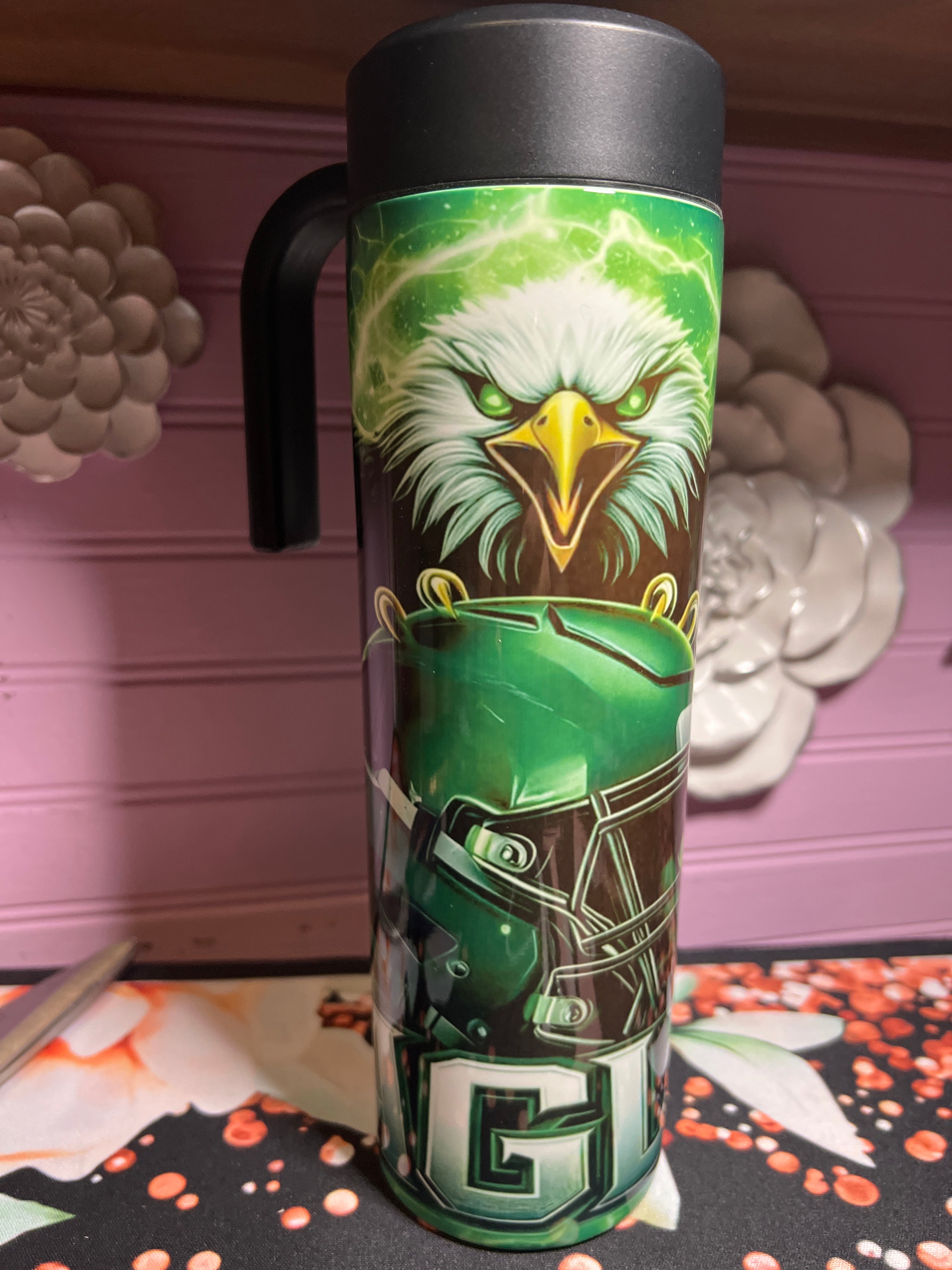 Eagles tumbler 20 oz