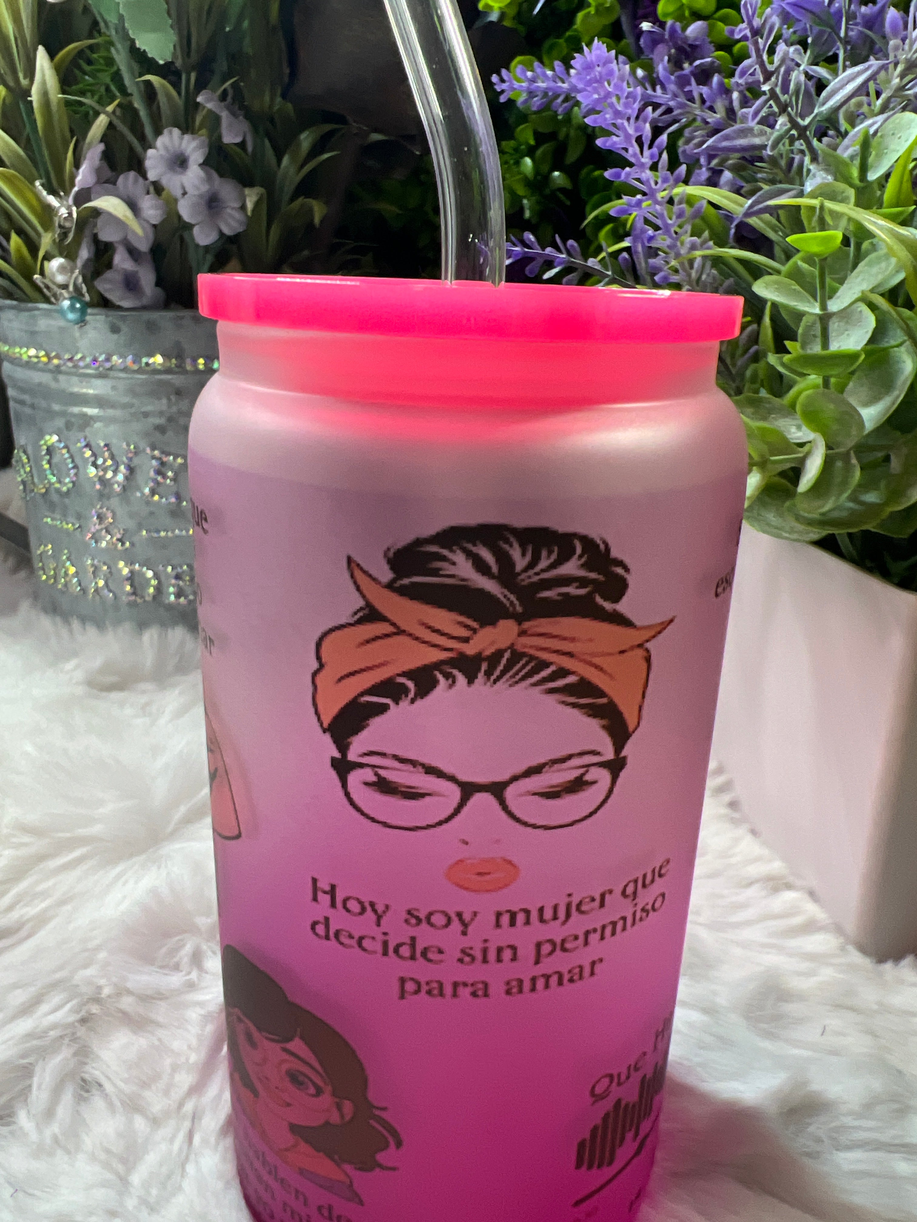 Que hablen de mí pink frosted glass cup 16 oz