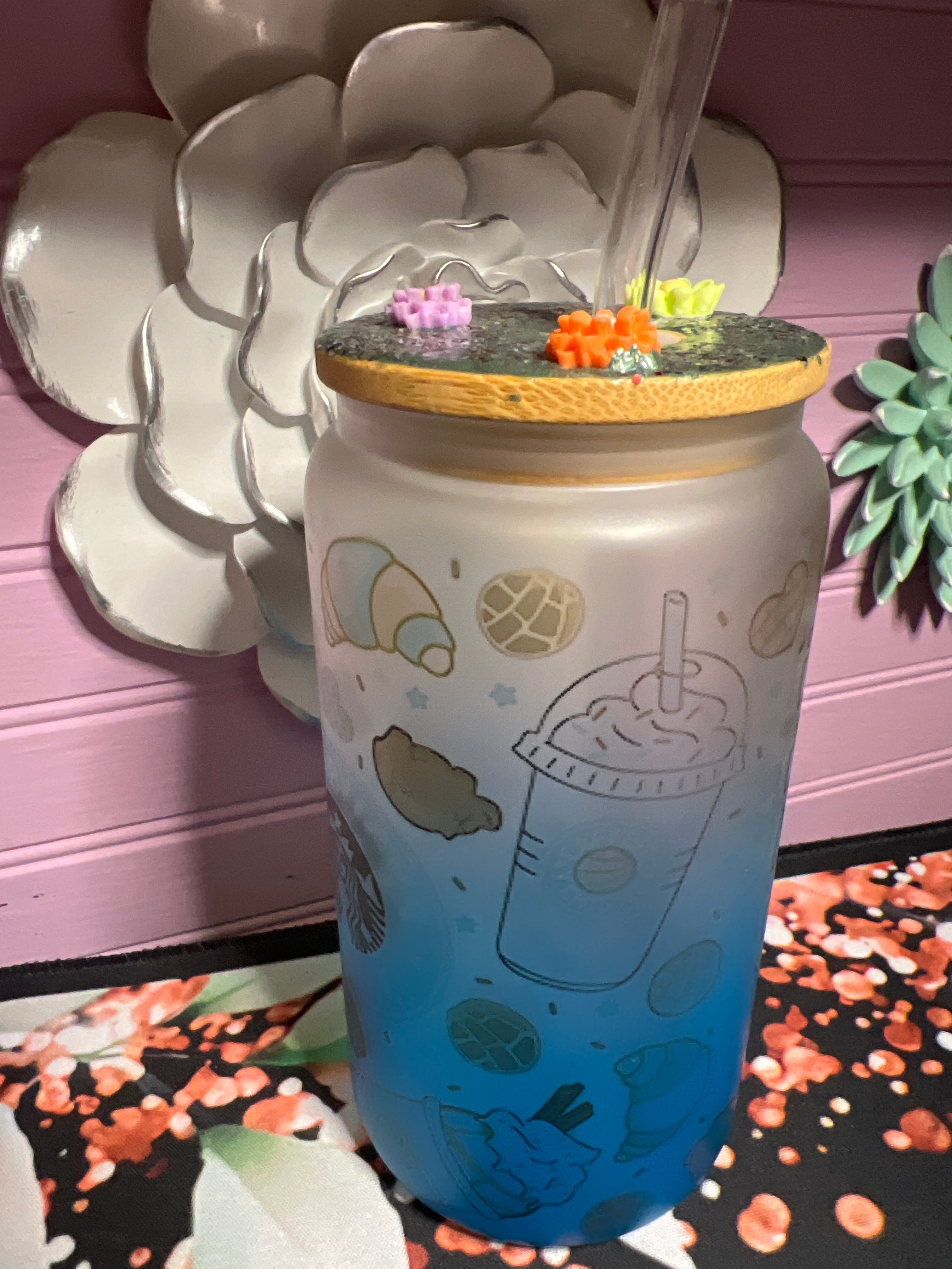 Frosted Glass cup 16 oz Cafecito y chisme