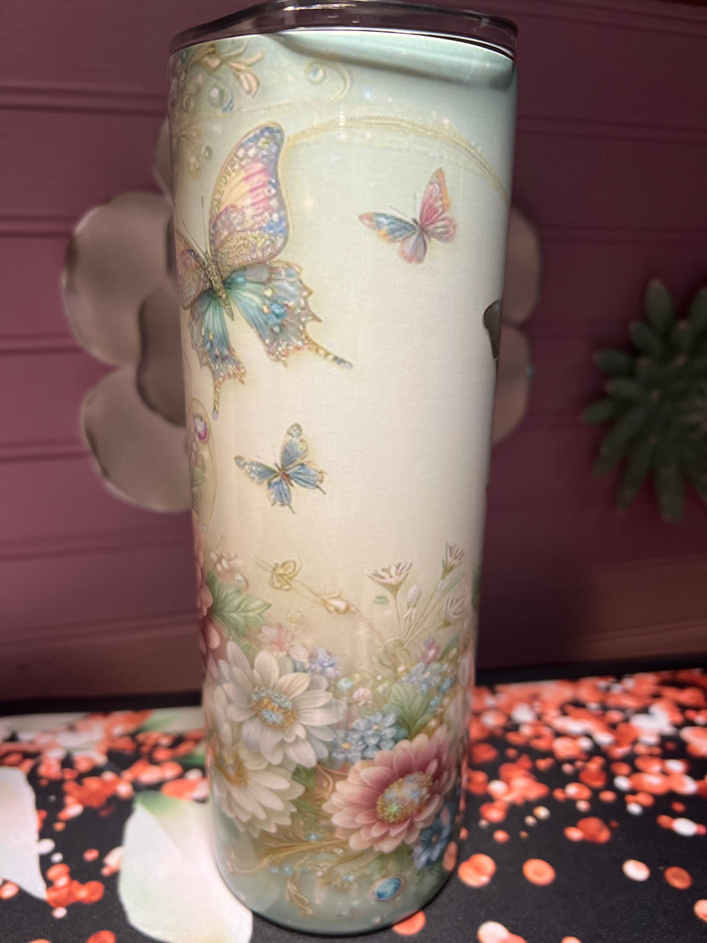 Mariposas y flores tumbler 20 oz