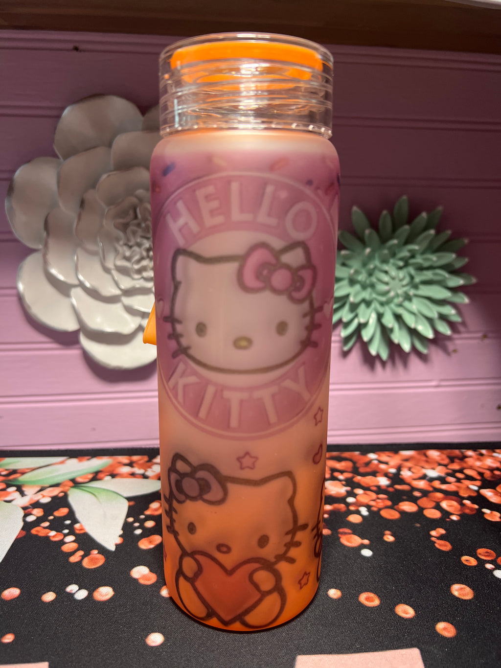Hello Kitty Frosted glass cup 17 oz