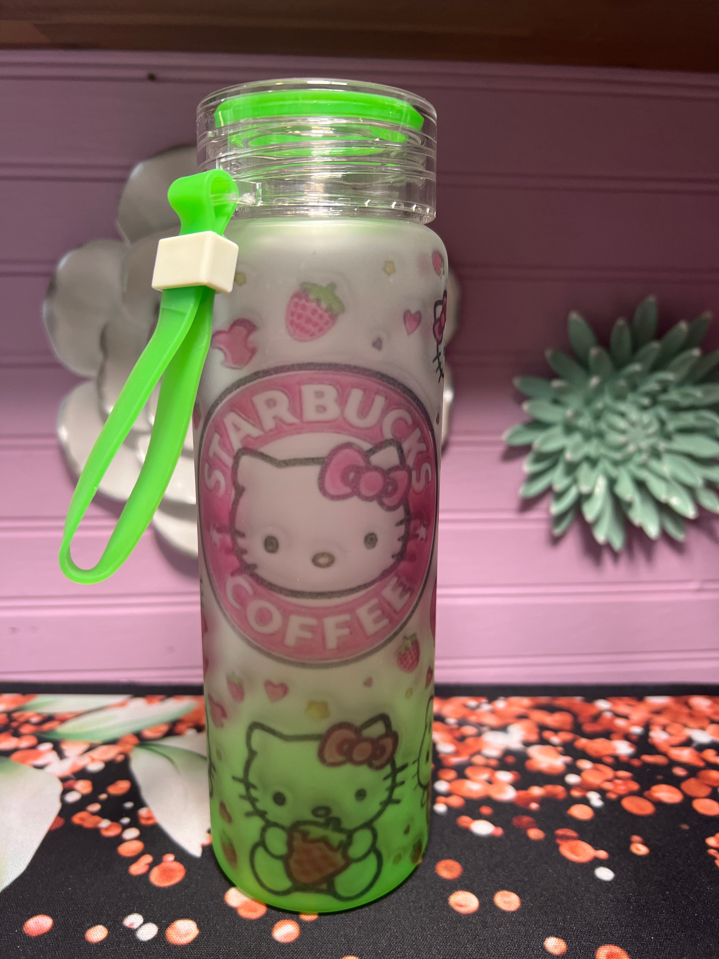 Hello Kitty frosted glass cup 17 oz