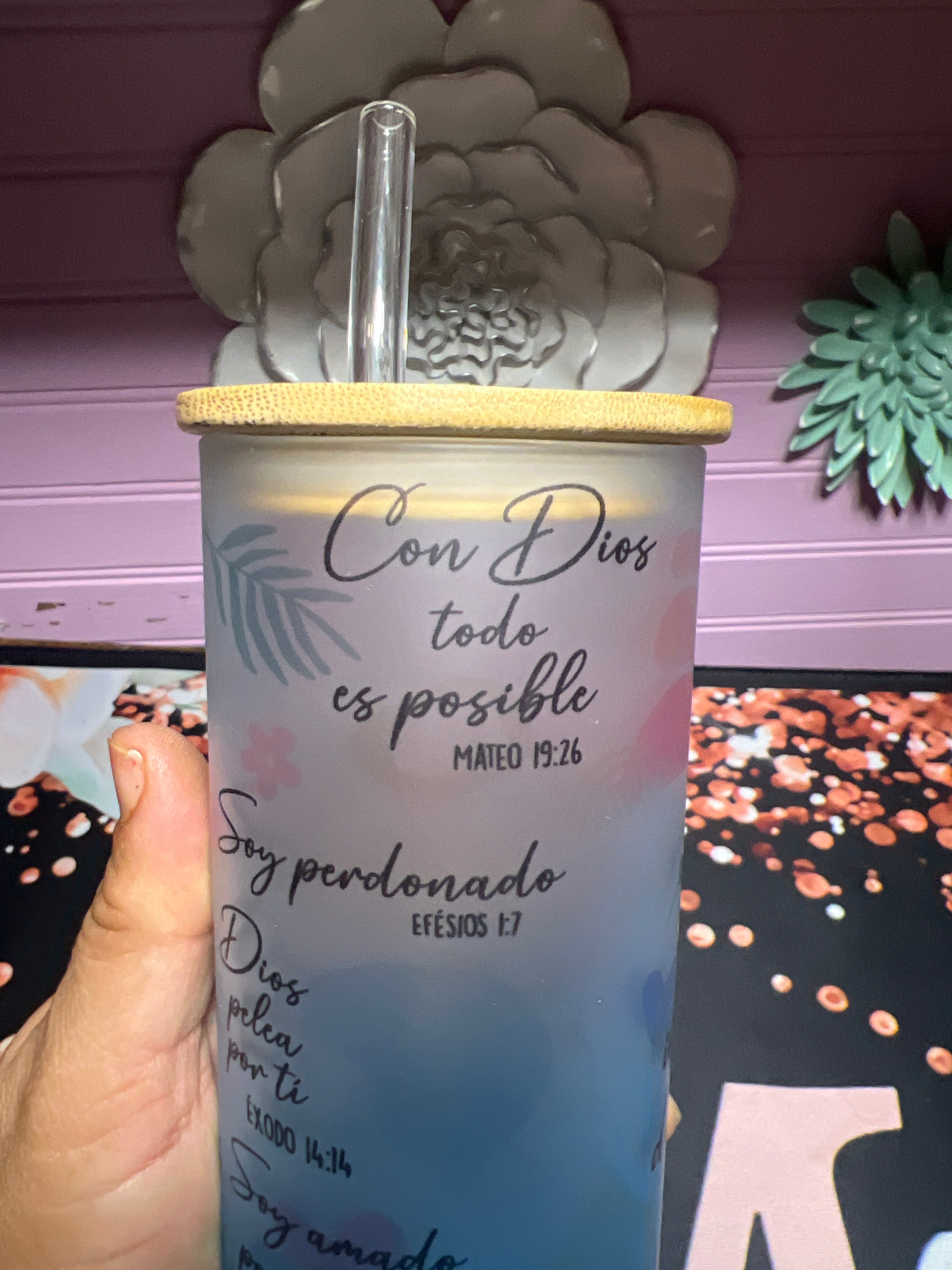 Frases inspiradoras de la Biblia frosted glass cup 18 oz