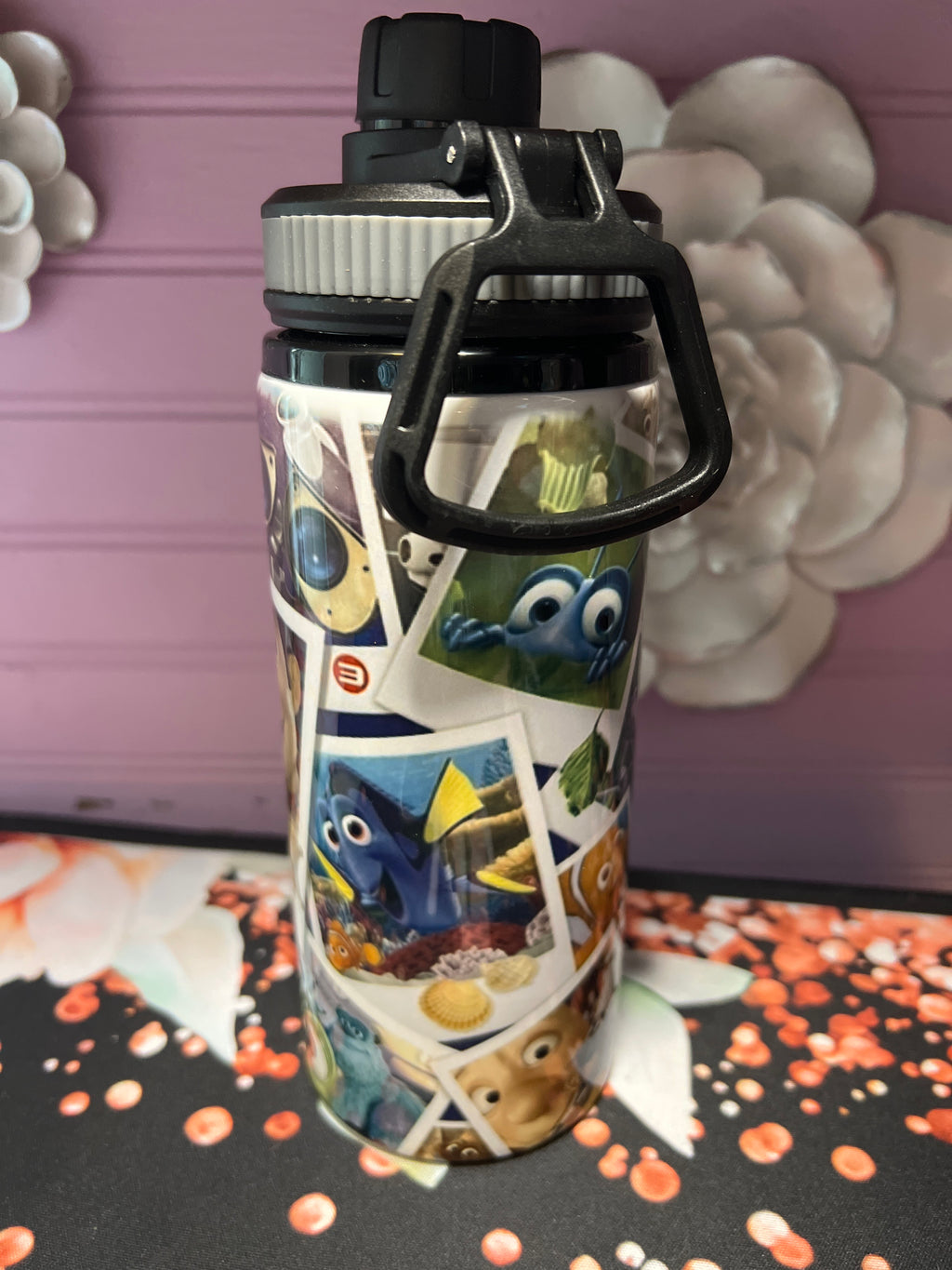 Disney tumbler 20 oz