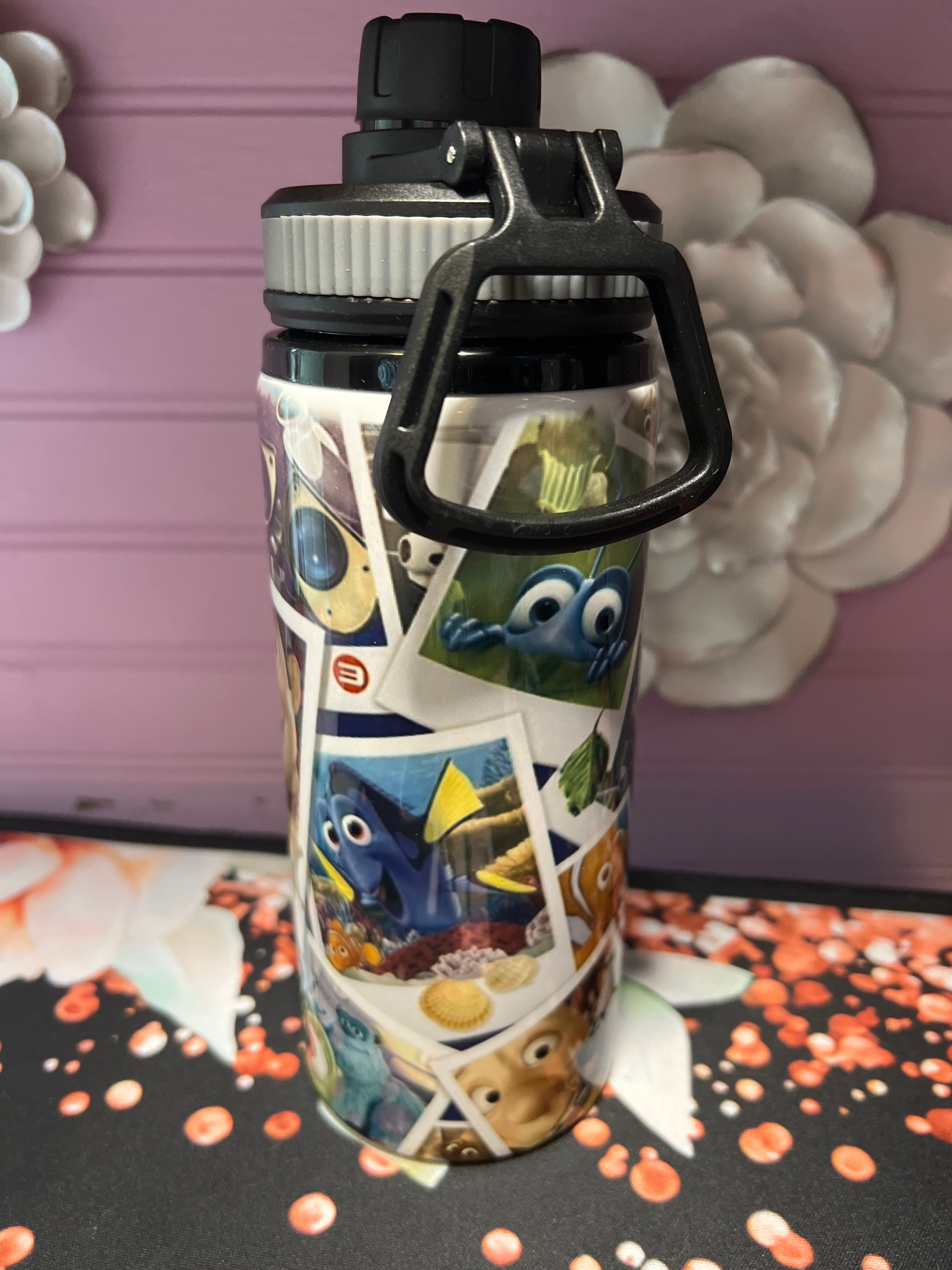 Disney tumbler 20 oz