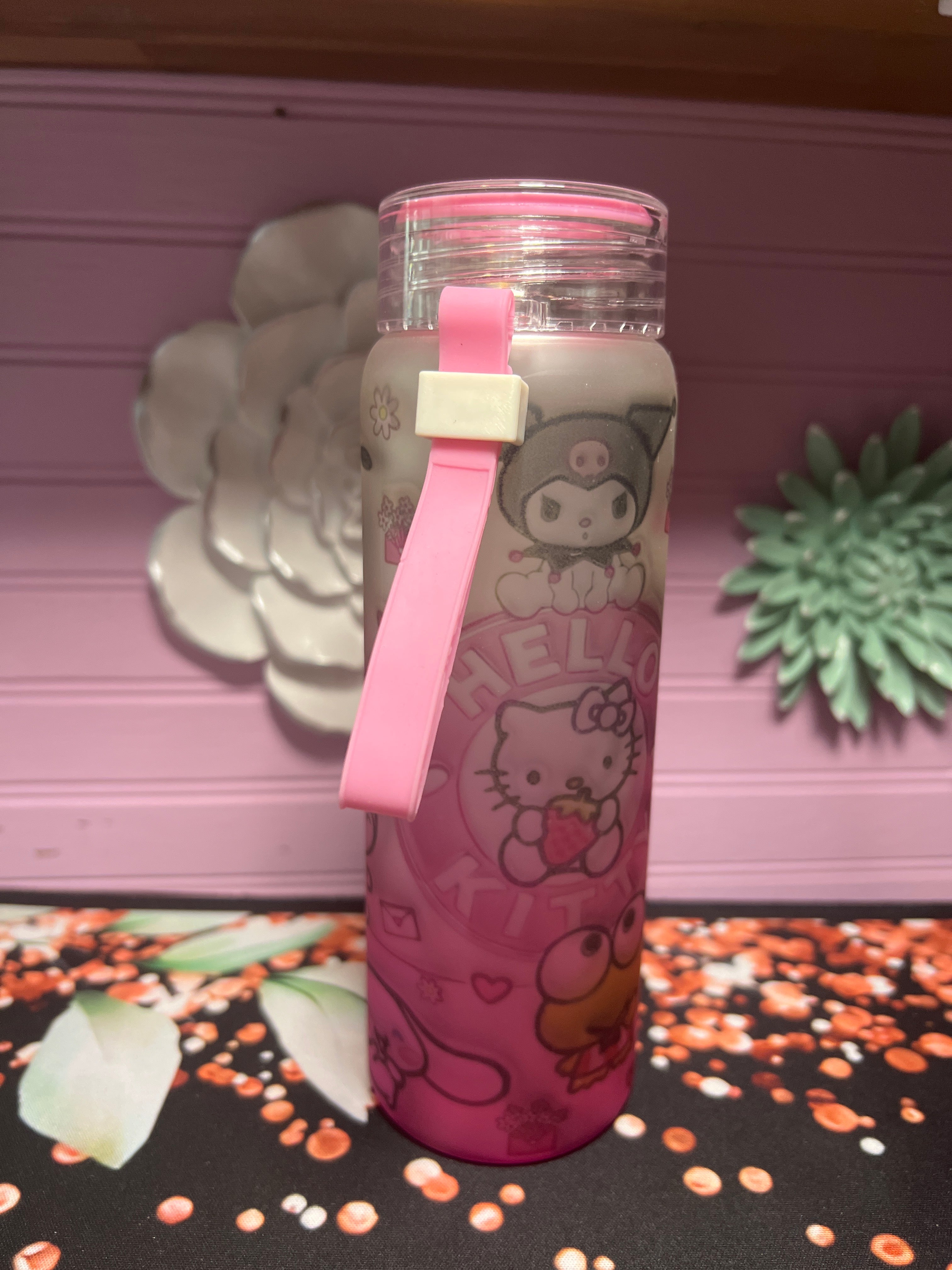 Hello Kitty frosted glass cup 17 oz