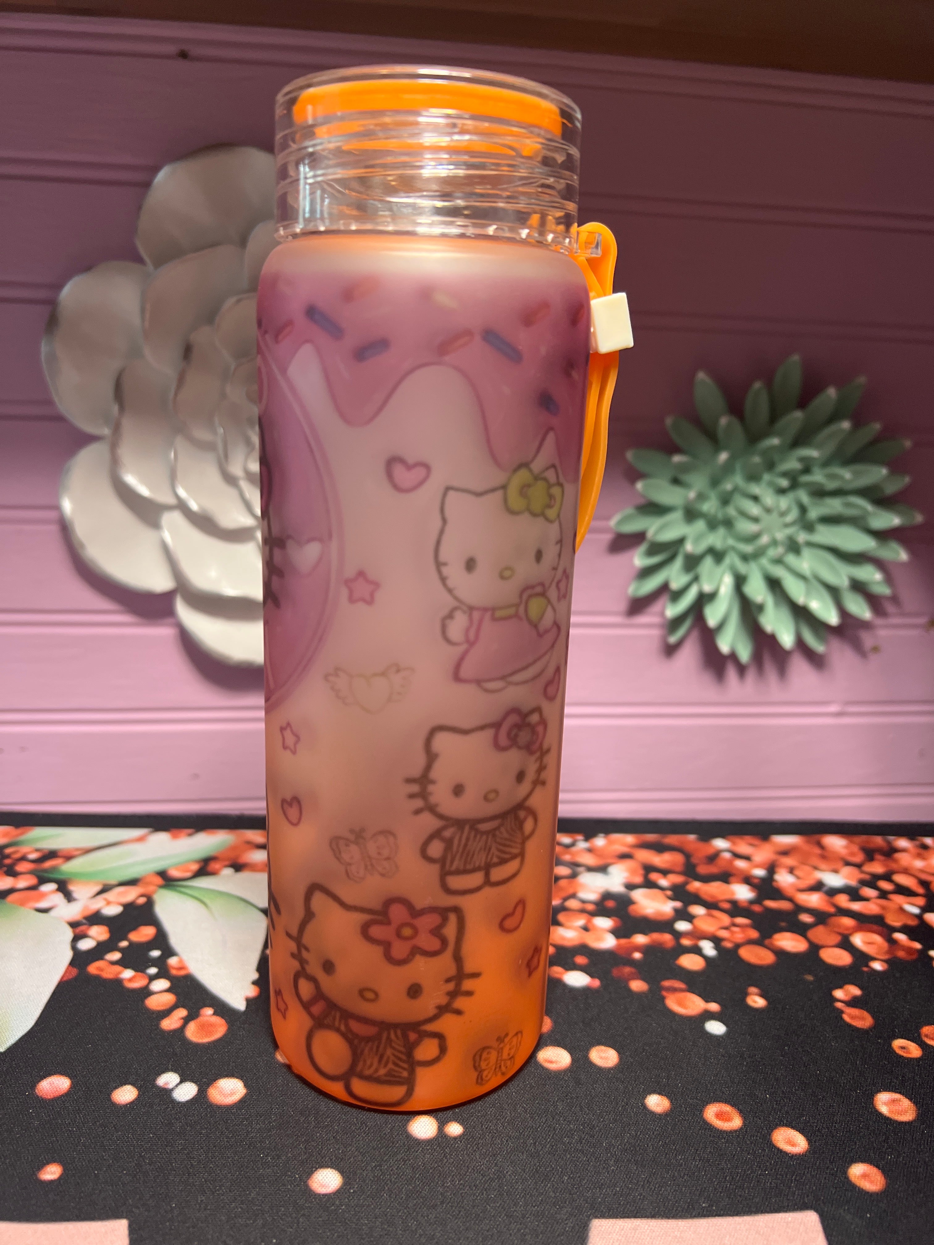 Hello Kitty Frosted glass cup 17 oz