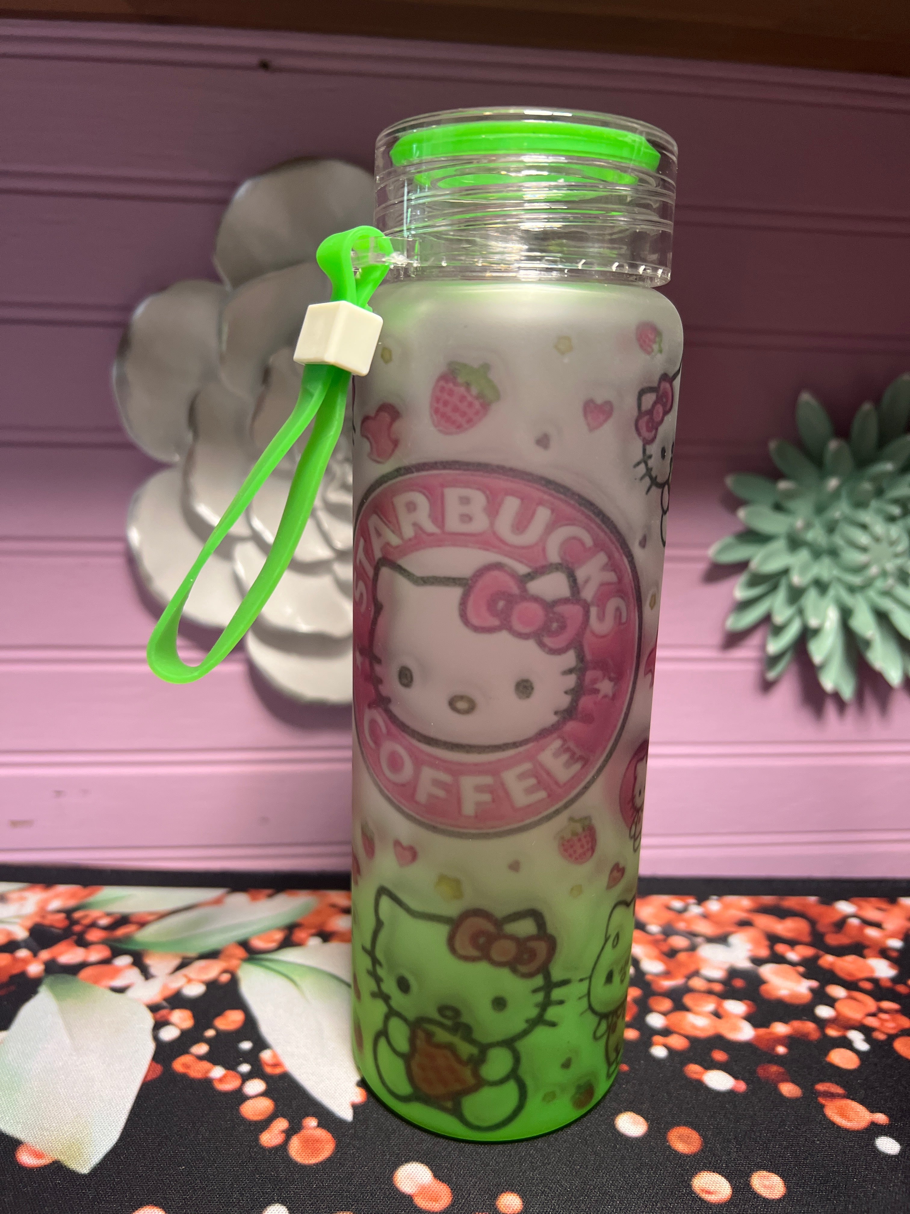 Hello Kitty frosted glass cup 17 oz