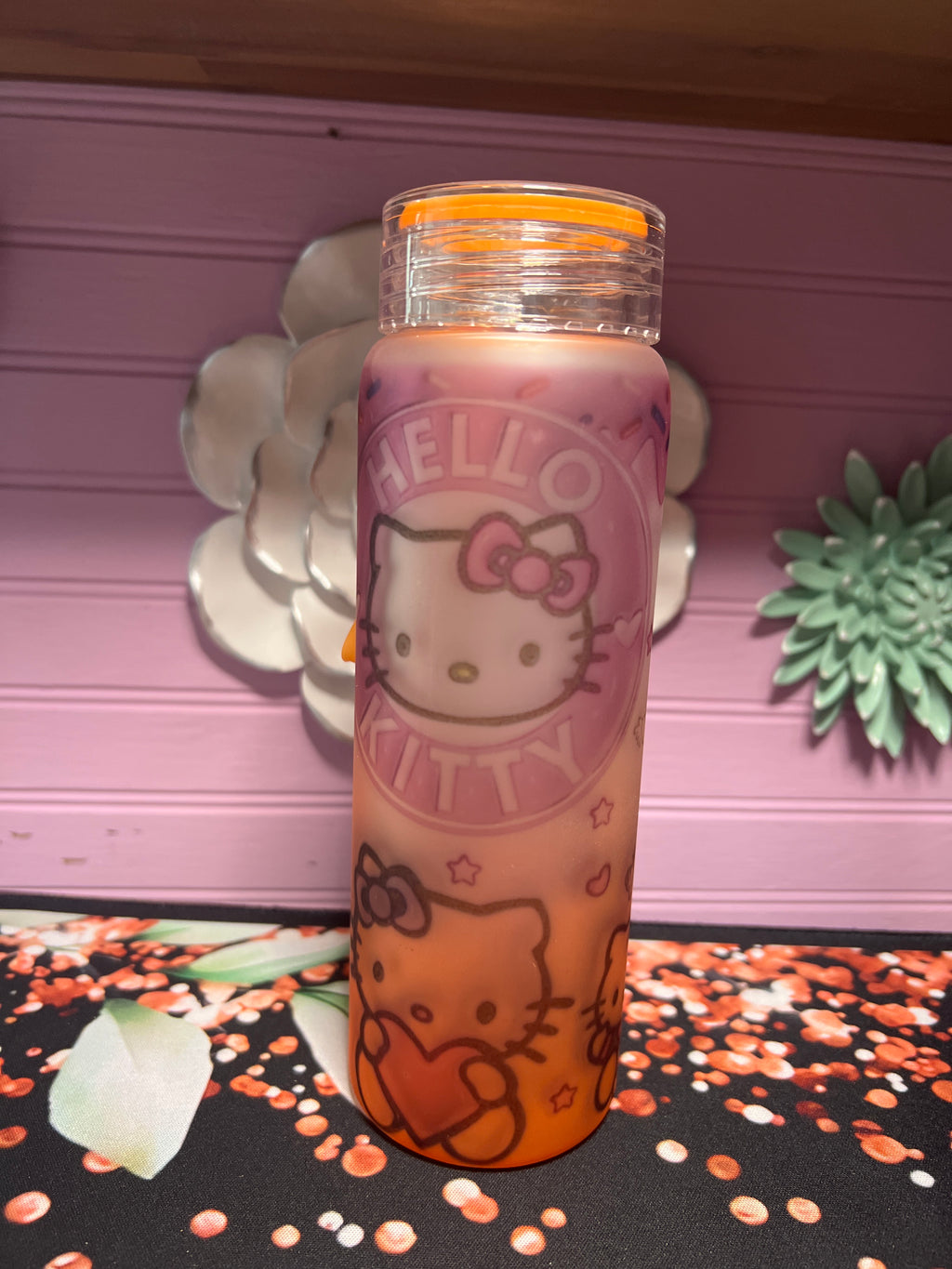 Hello Kitty Frosted glass cup 17 oz