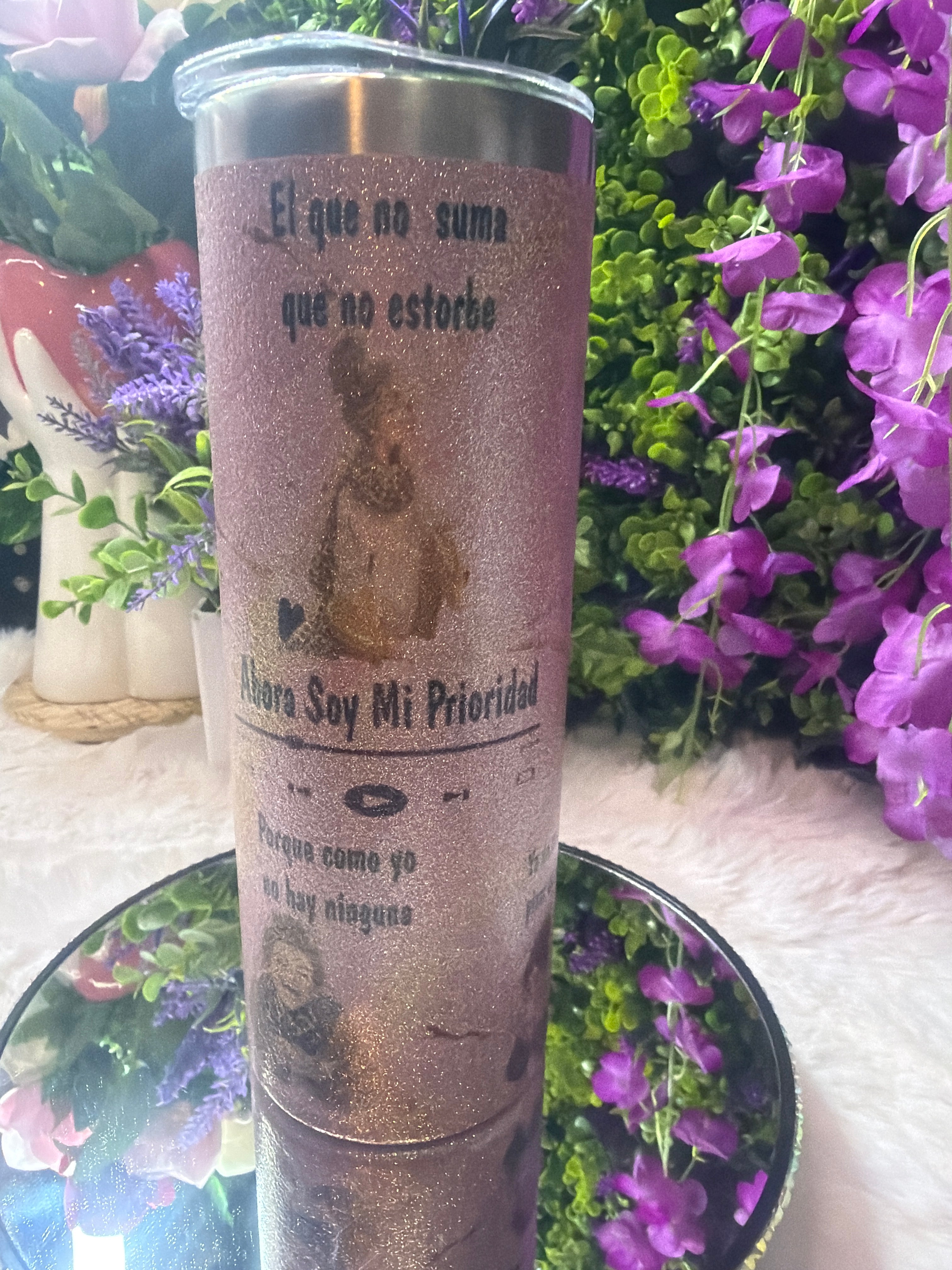 Ahora soy mi prioridad tumbler rosa con destellos de glitter