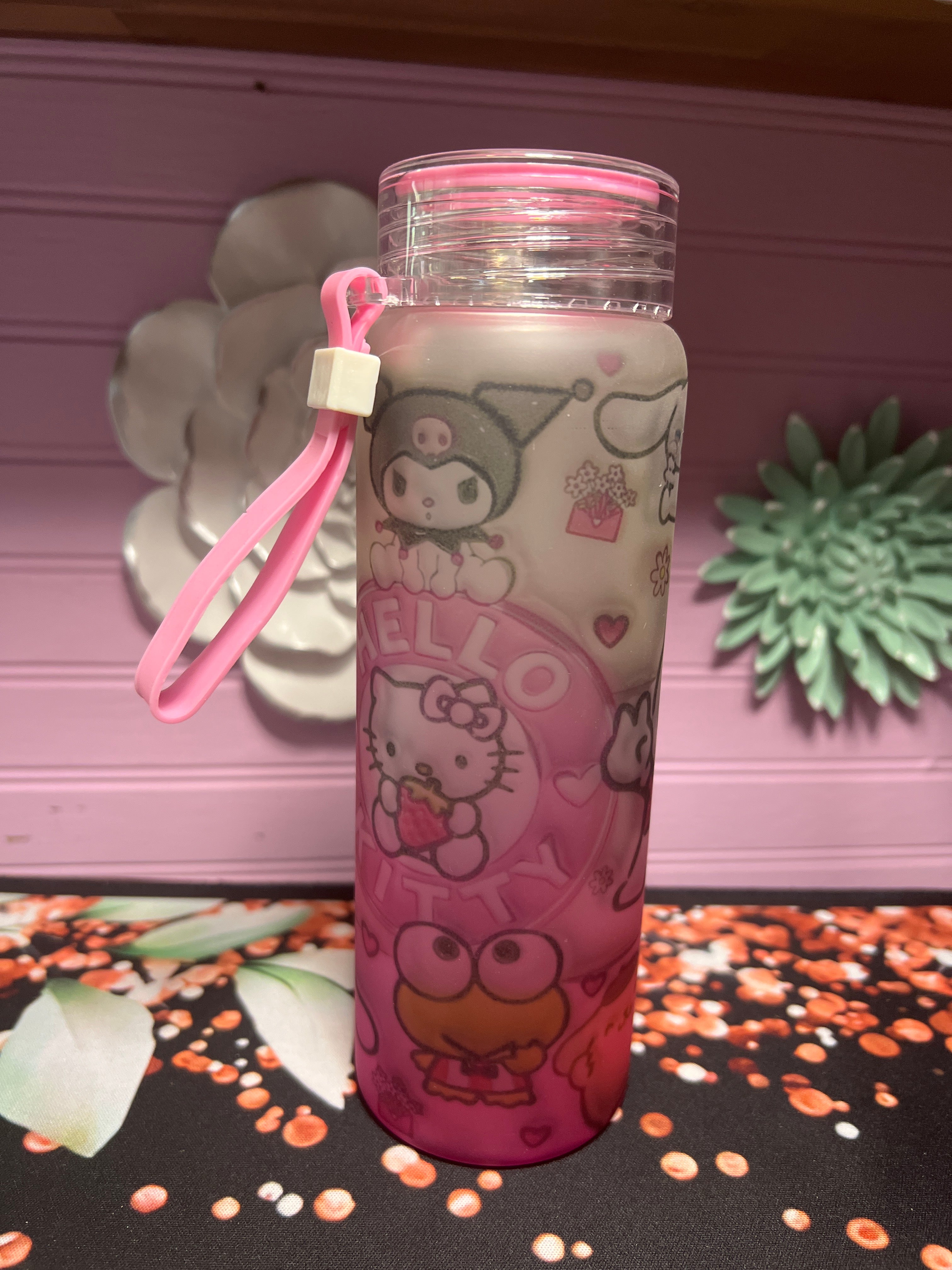 Hello Kitty frosted glass cup 17 oz