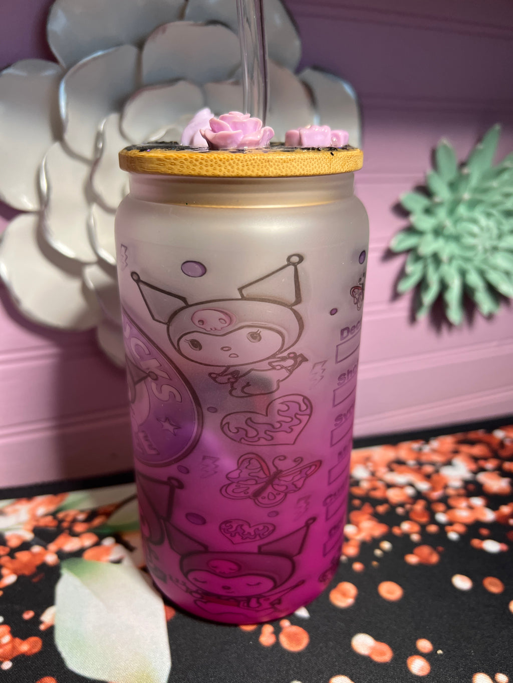 Frosted glass cup 16 oz kuromi