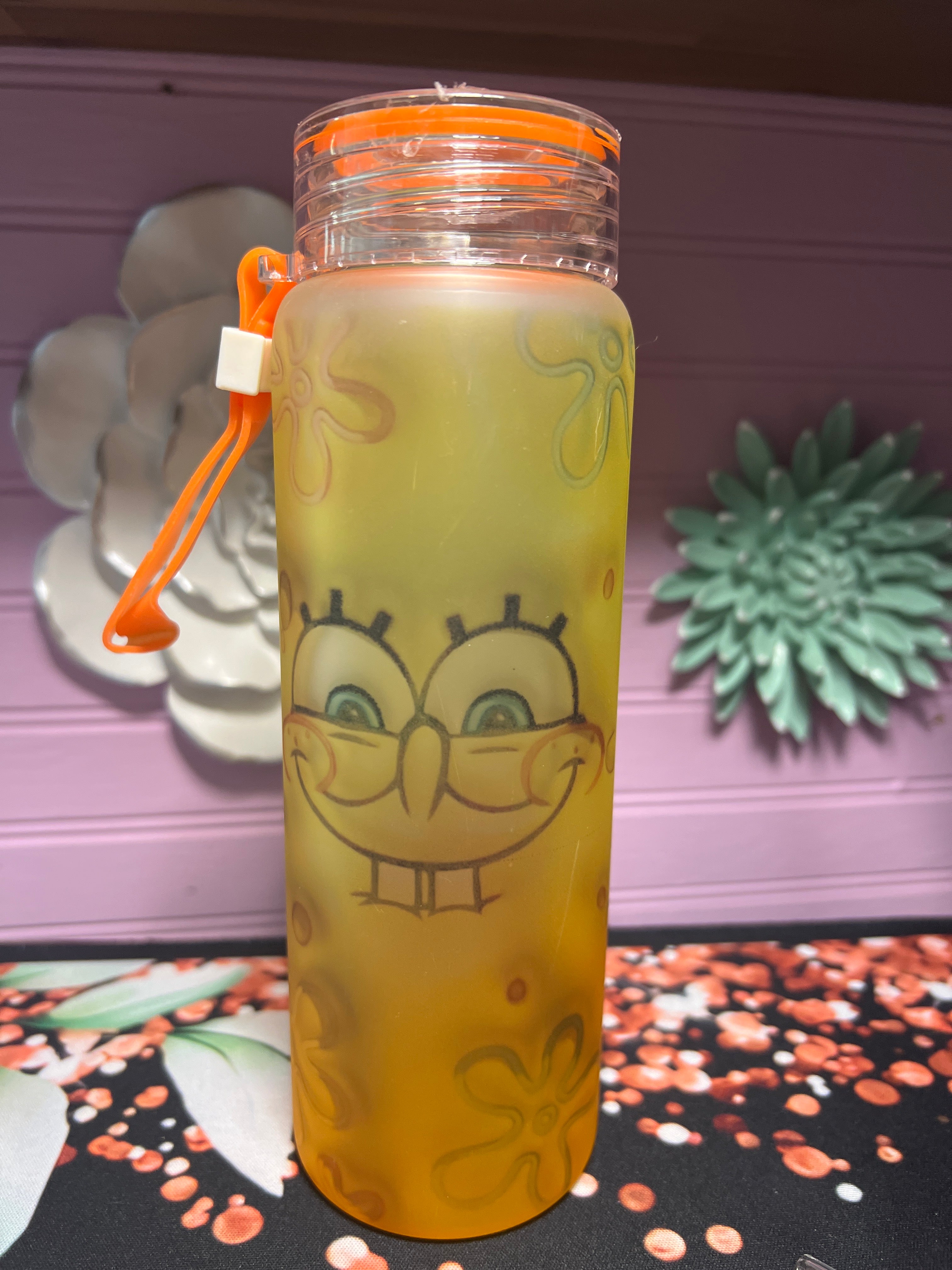 Bob Sponge frosted glass cup 17 oz