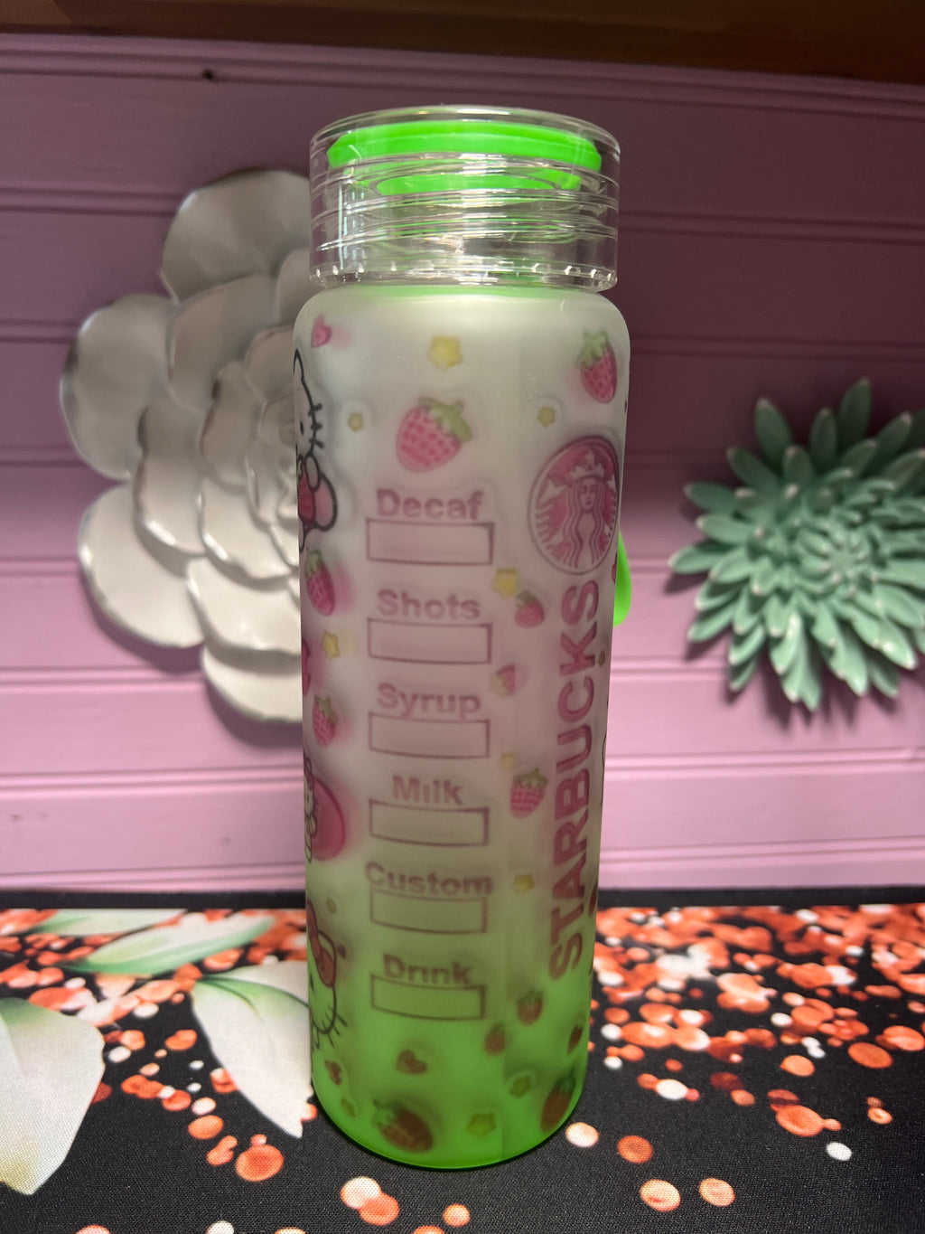Hello Kitty frosted glass cup 17 oz