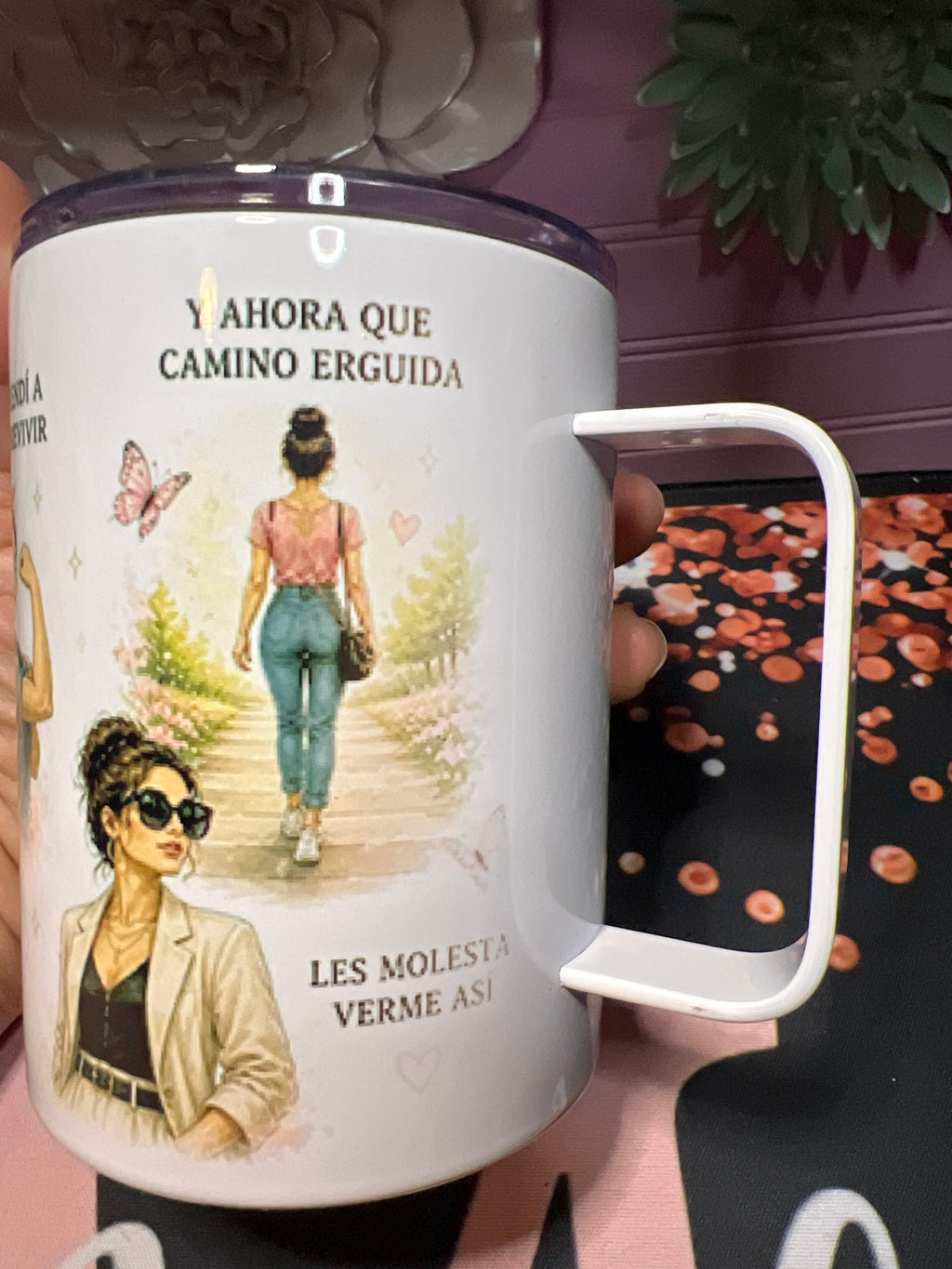 Que hablen de mí taza 12 oz