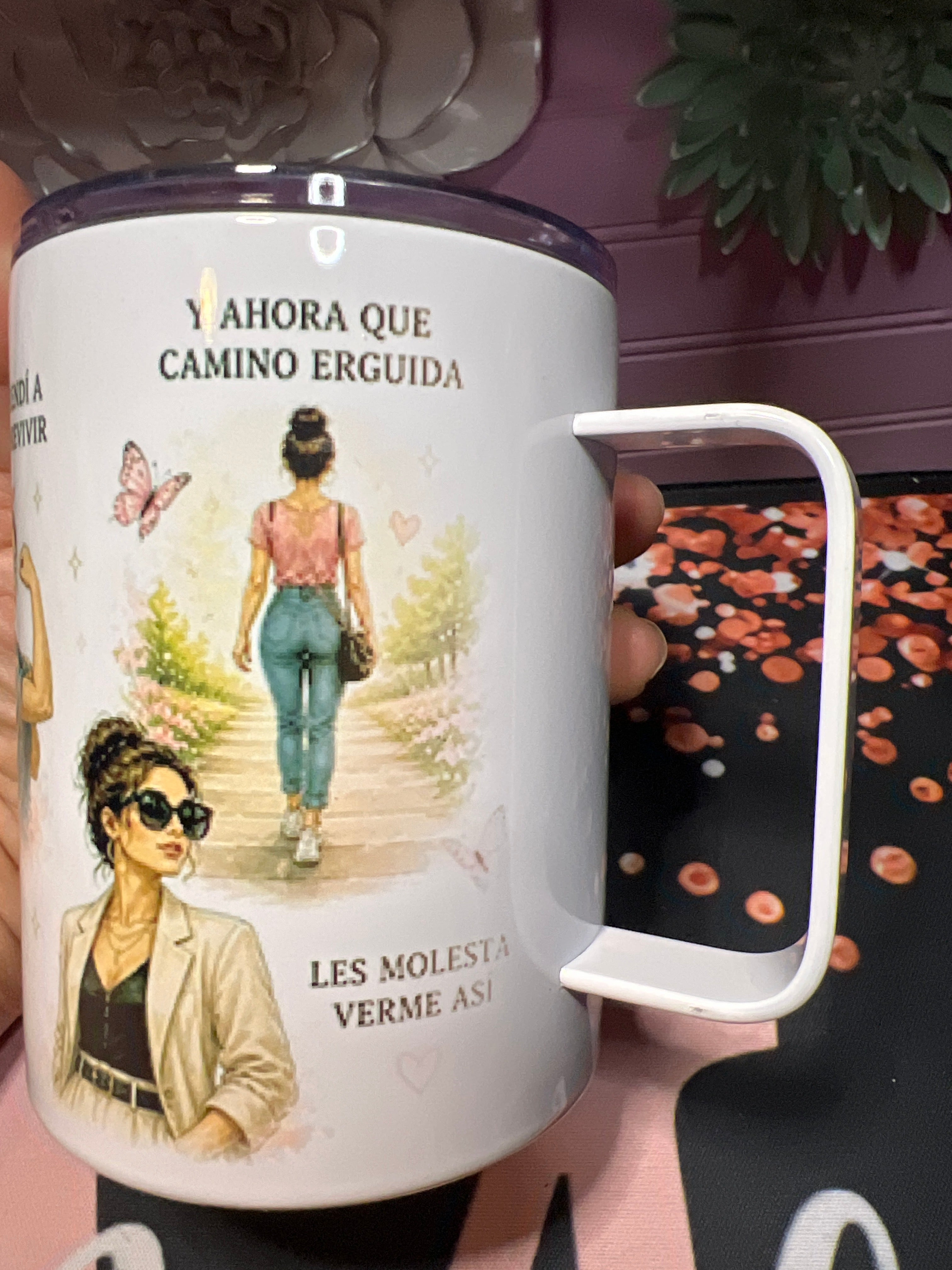 Que hablen de mí taza 12 oz
