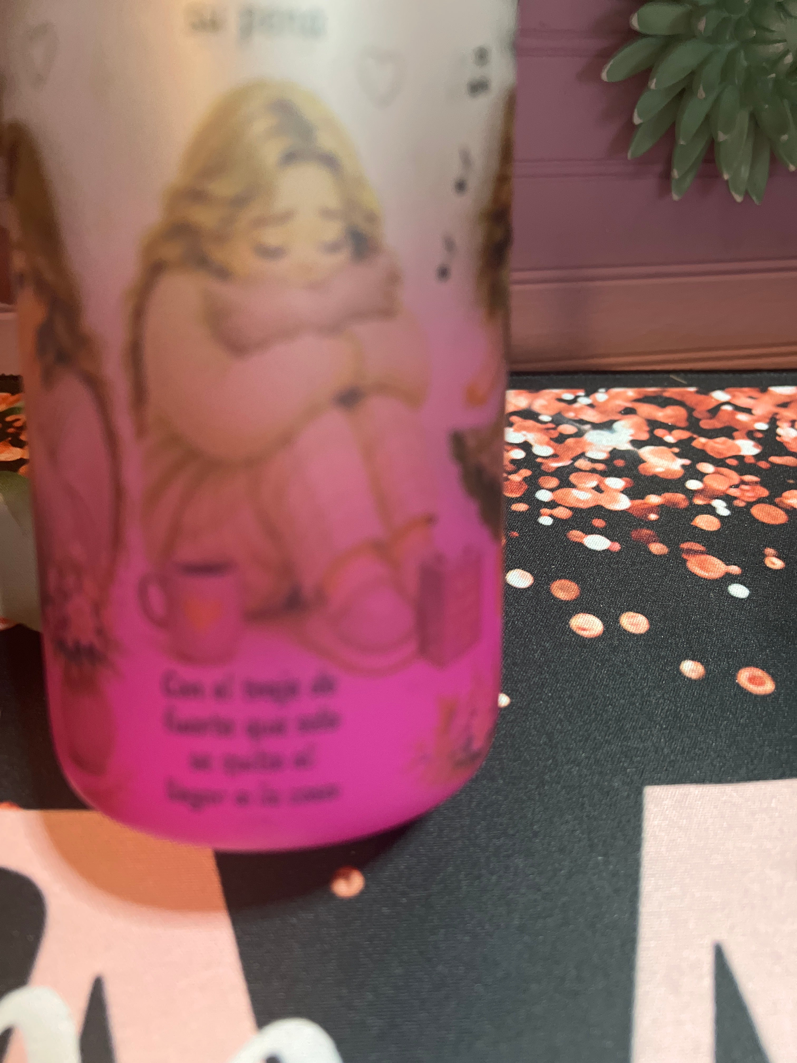 Pink frosted glass cup 16 oz.