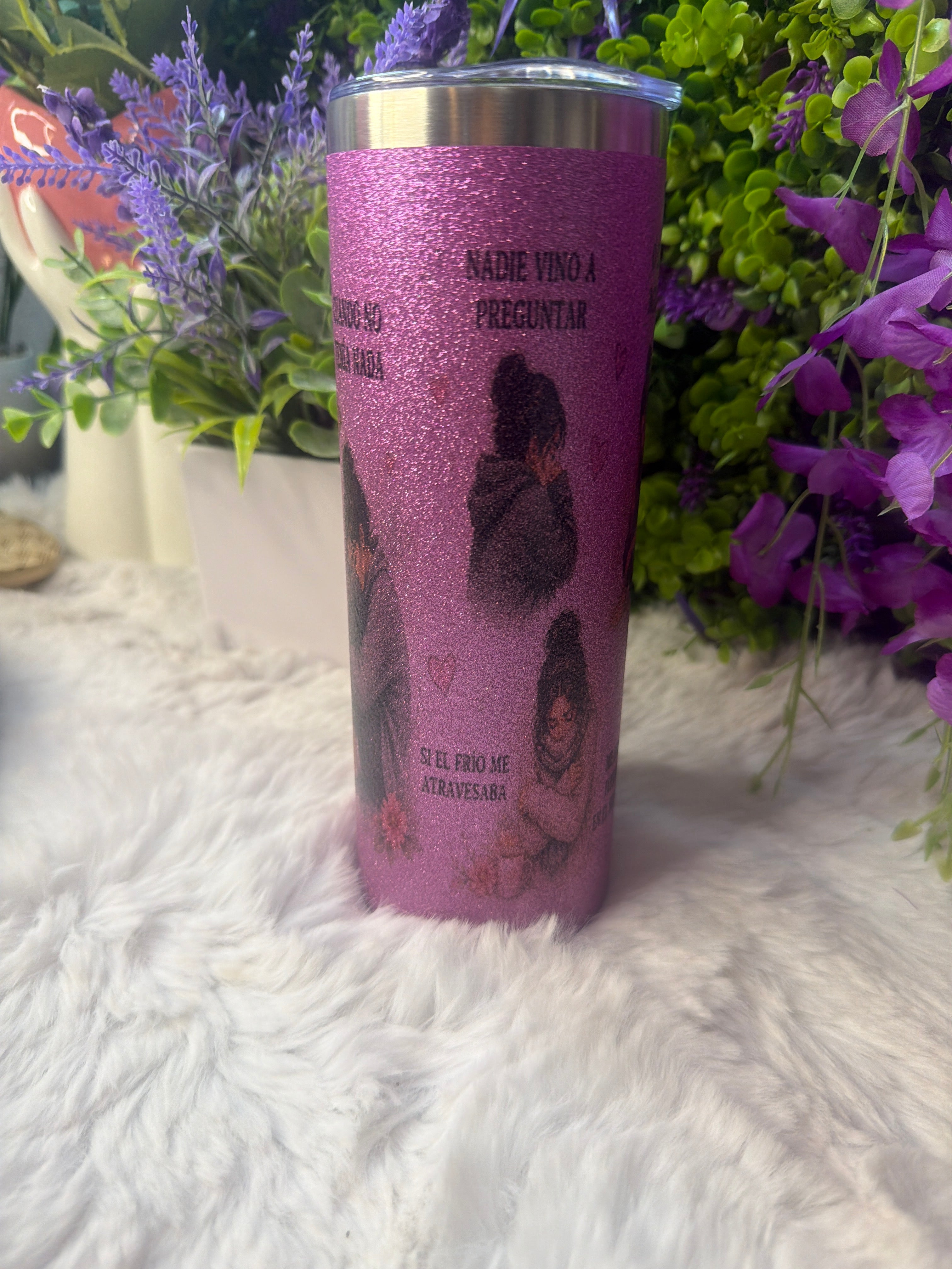 Que hablen de mí tumbler morado con destellos de glitter 20 oz