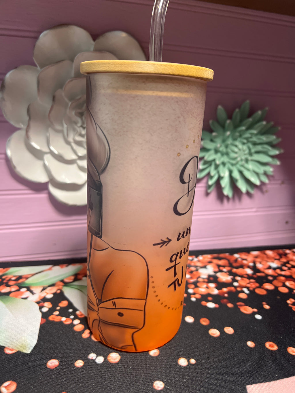 Dios tiene un plan que lleva tu nombre frosted glass cup 18 oz