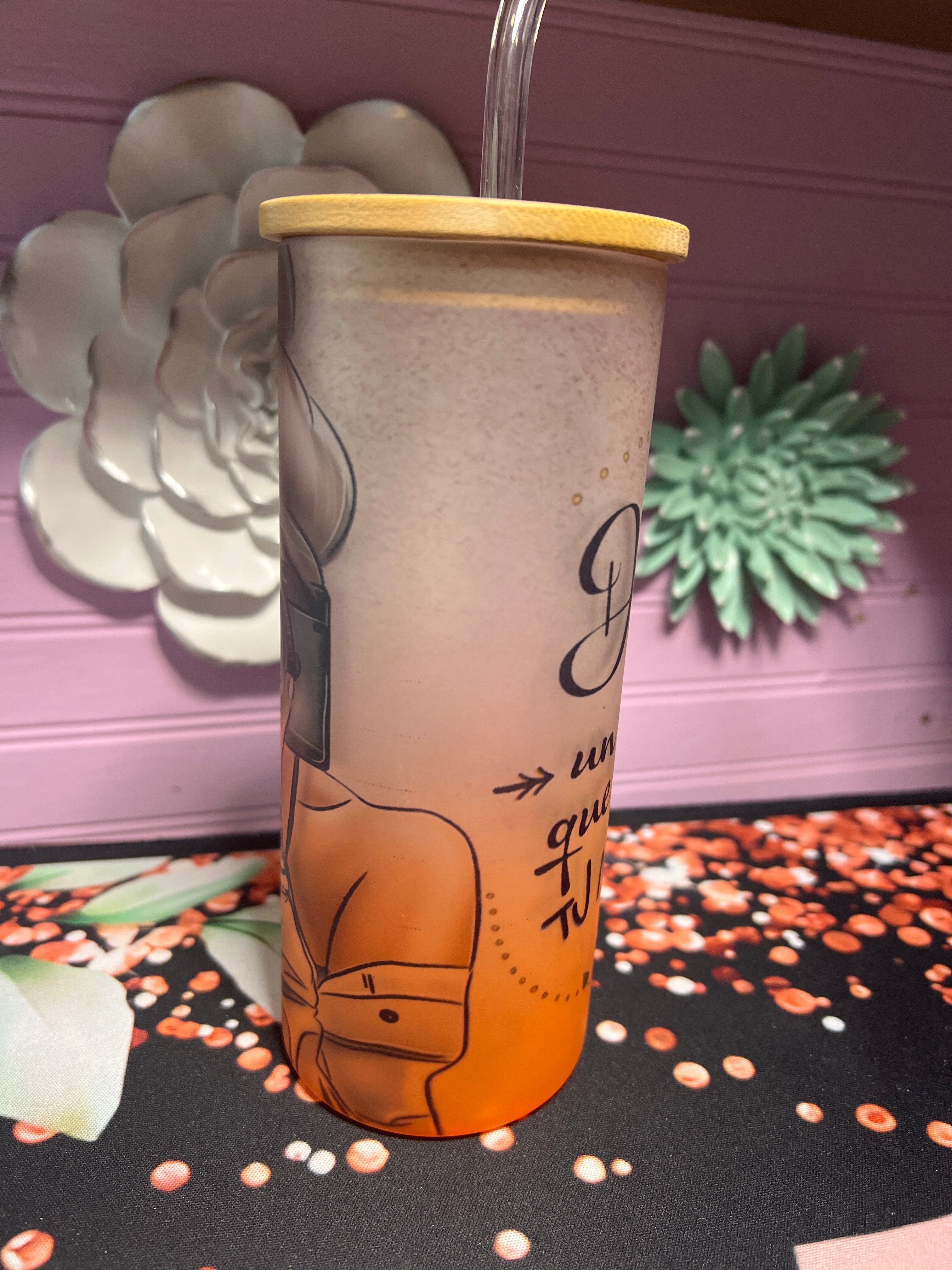 Dios tiene un plan que lleva tu nombre frosted glass cup 18 oz