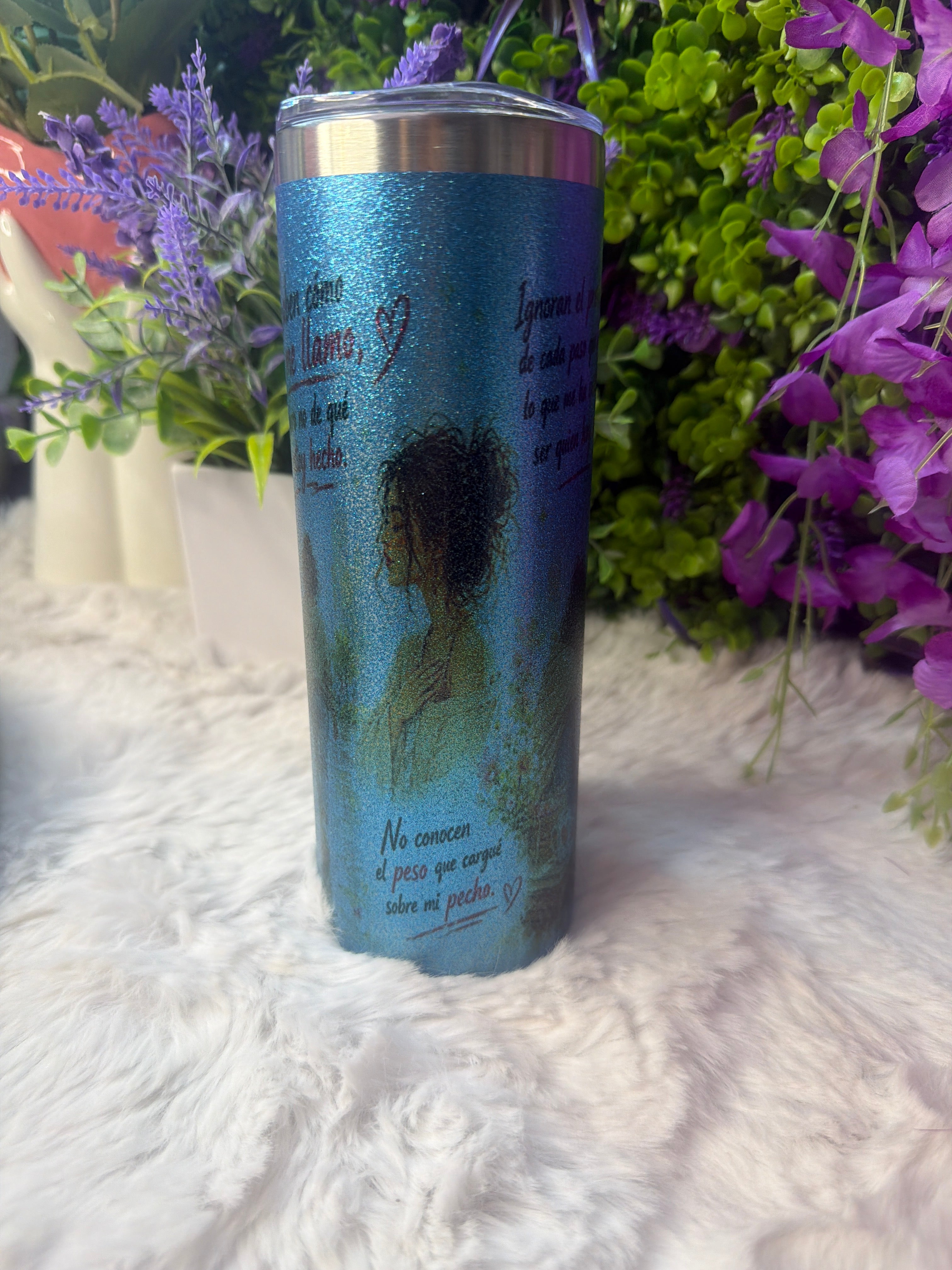 Salí de ahí tumbler azul con destellos de glitter 20 oz