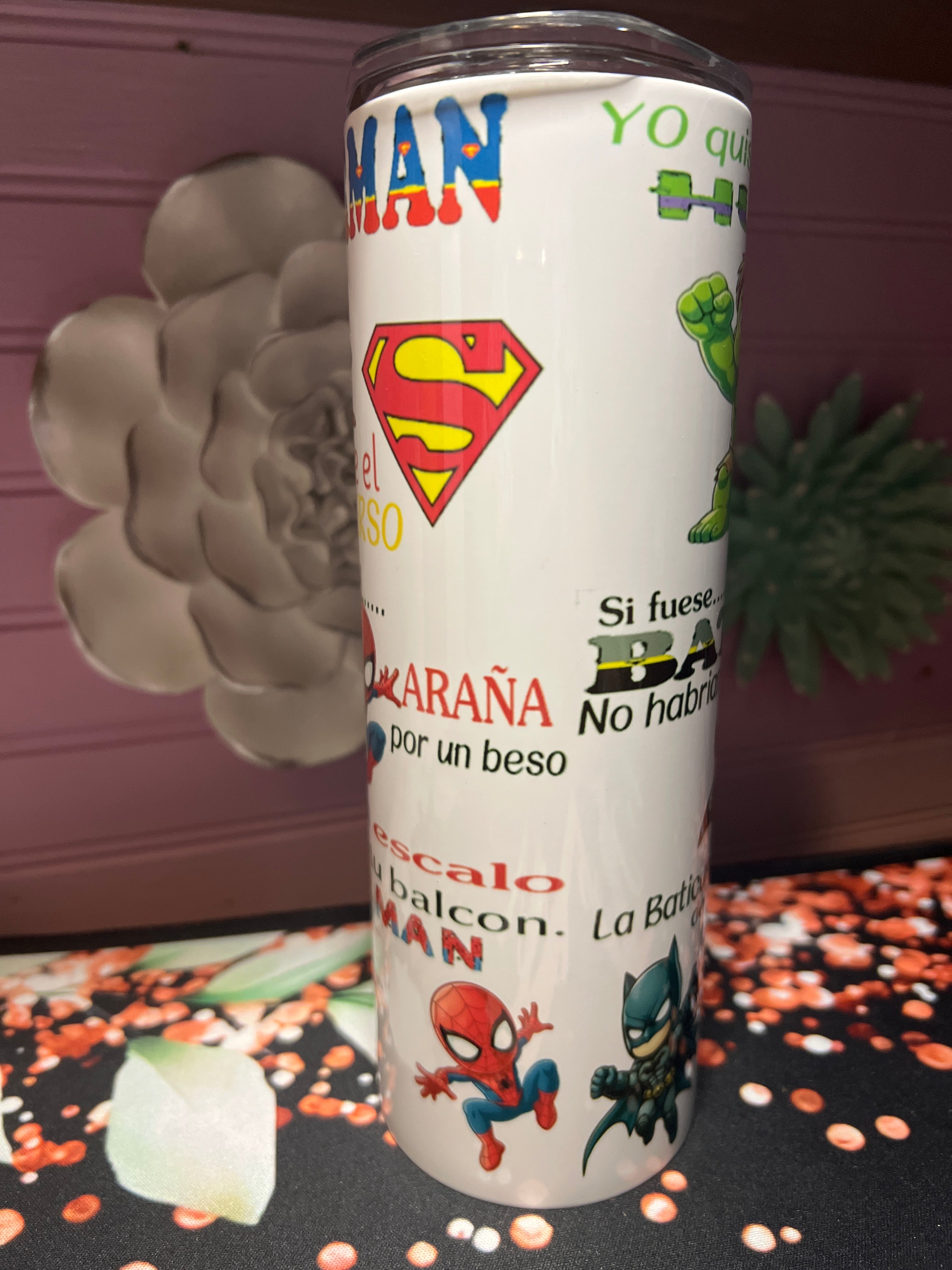 Tu héroe favorito tumbler 20 oz