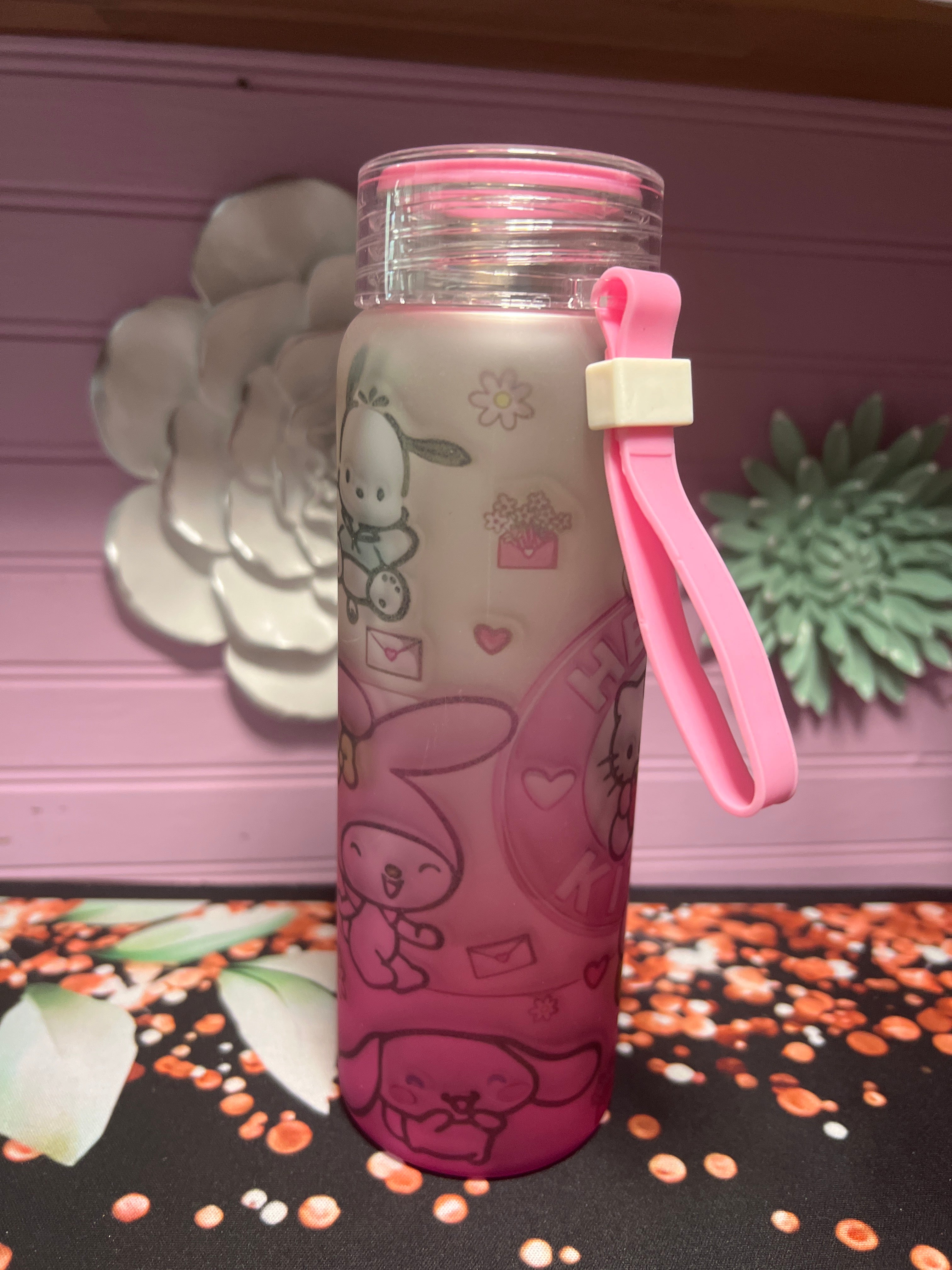 Hello Kitty frosted glass cup 17 oz