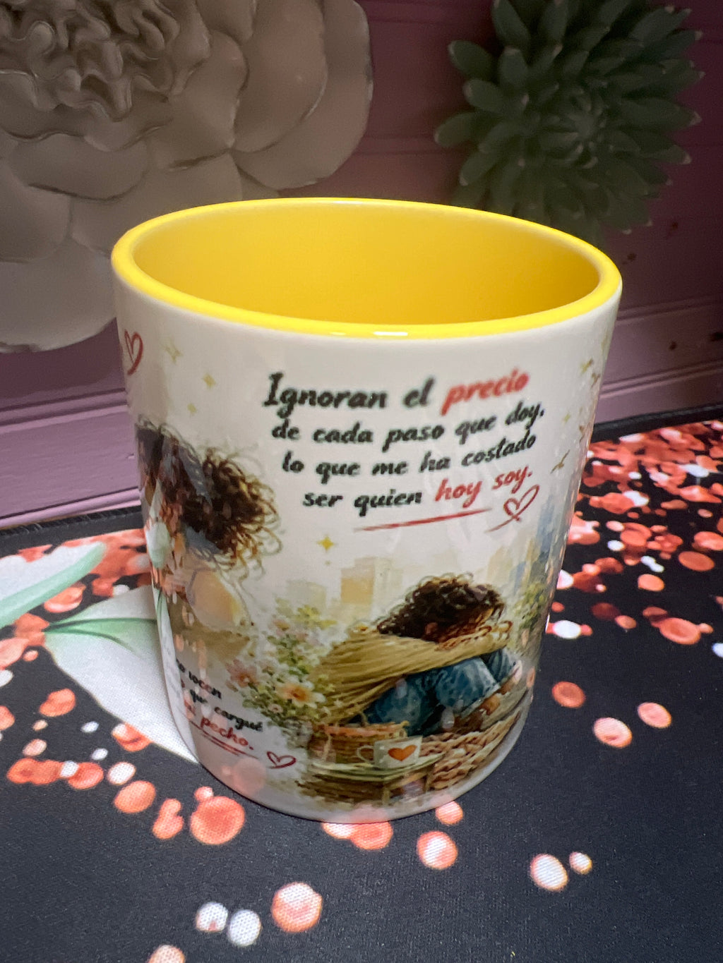 Salí de ahí taza amarilla de 11 oz