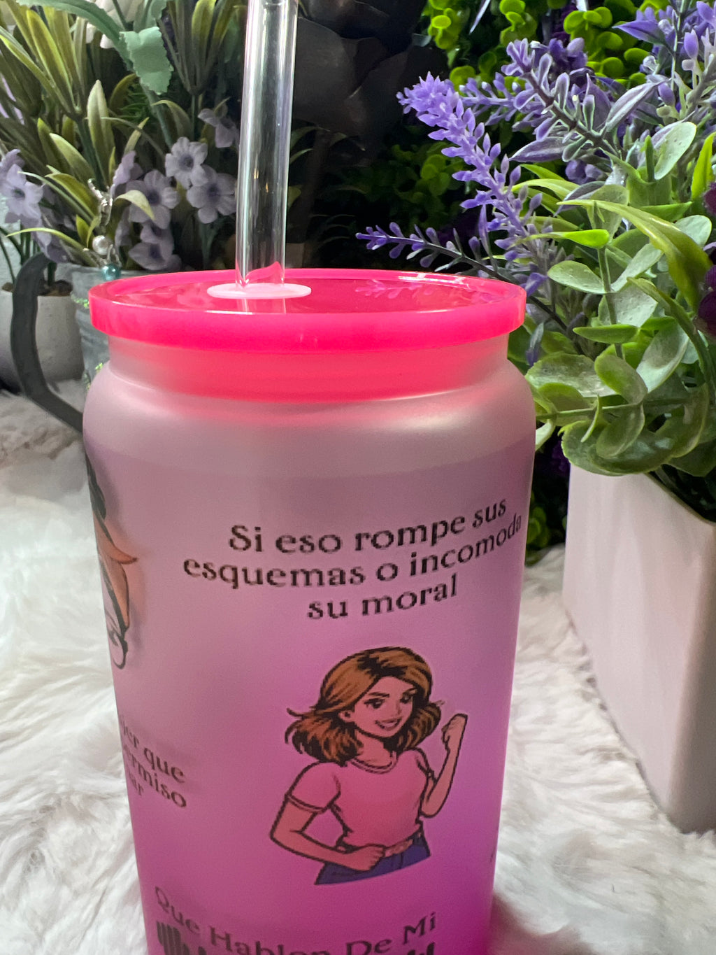 Que hablen de mí pink frosted glass cup 16 oz