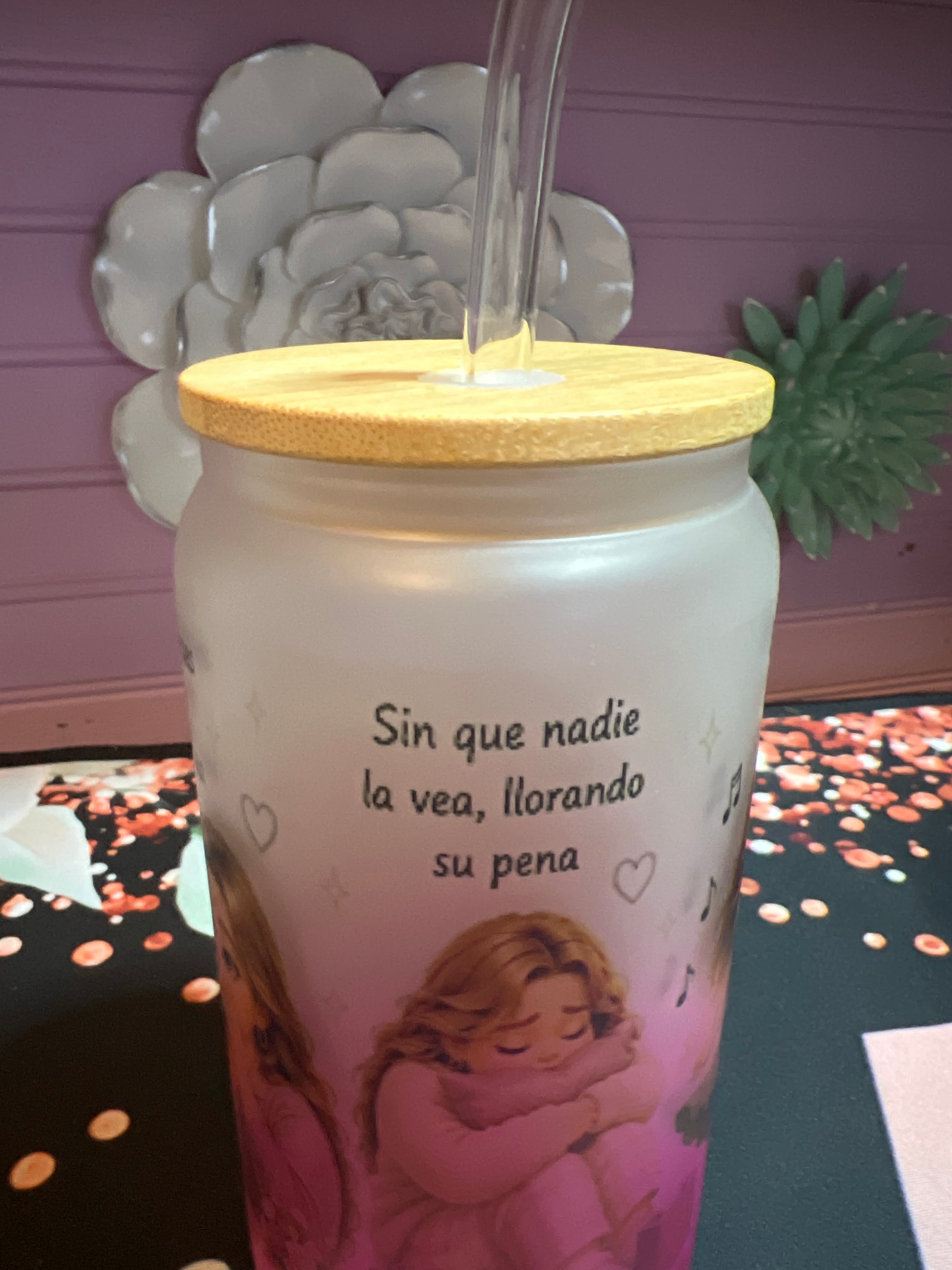 Pink frosted glass cup 16 oz.