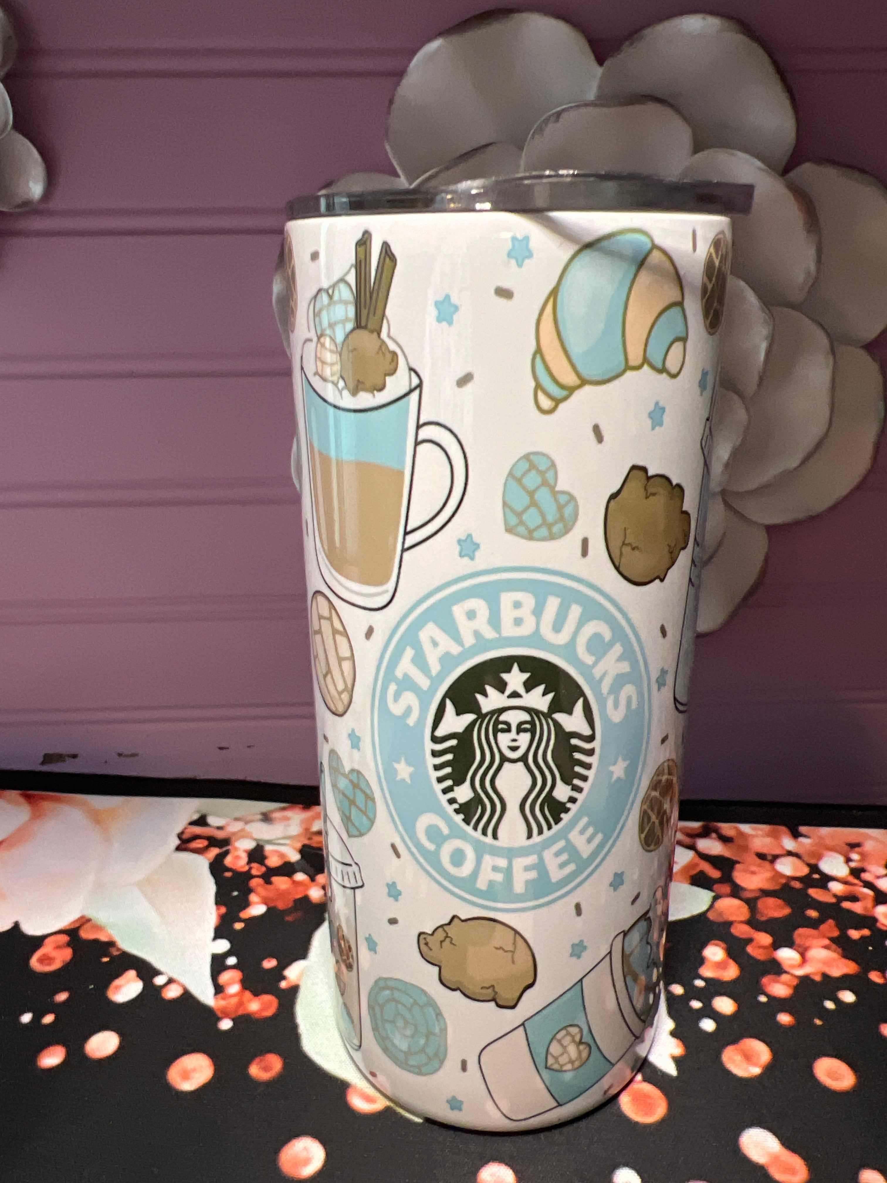 Cafecito y chisme tumbler 15 oz
